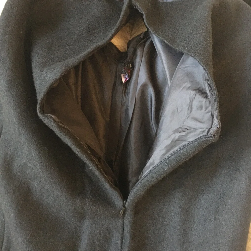 Dress - Picture 4 of 12